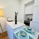 Апартаменти Ata Chic Flats Executive *